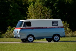 1964 Ford Econline Shelby Van_08